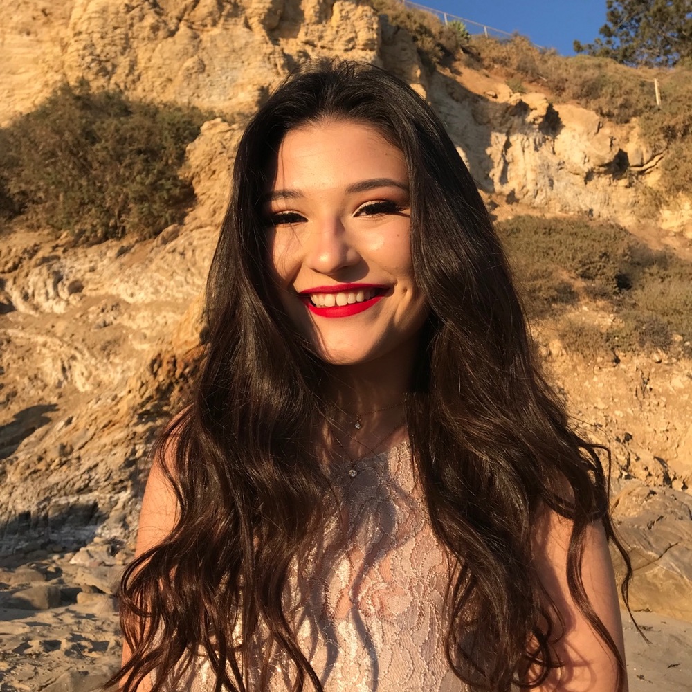 Meet your Posher, Stefania